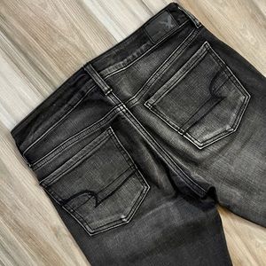 American Eagle Black Distressed Jegging